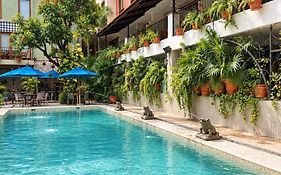 Casa Lotería Sayulita - Family Boutique Hotel with Spacious Full Kitchen Suites, Restaurant, Rooftop Yoga, Pool&Free Parking - 3 min to Beach